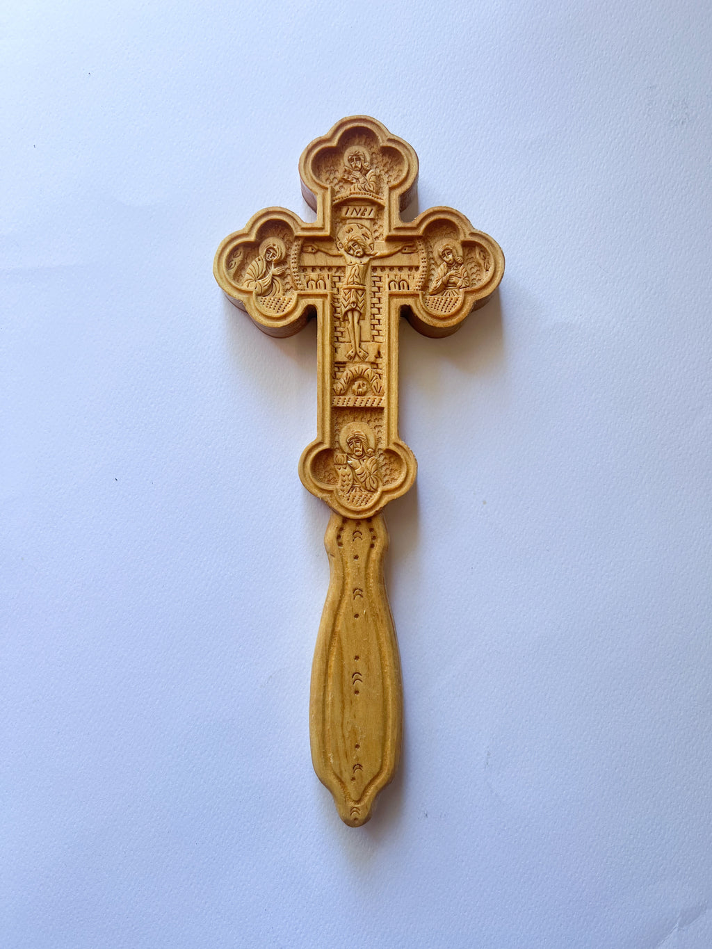 Icoane Argintate și Sculptură Manuală