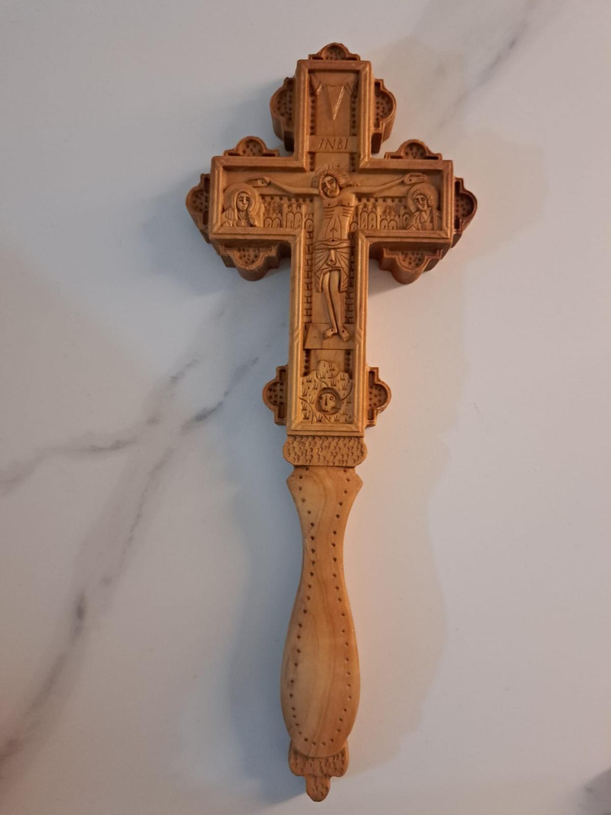 Cruce Binecuvântare, sculptură manuală
